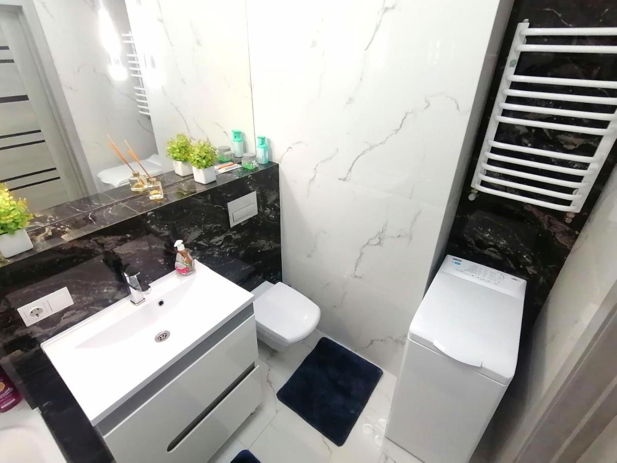 Новобудова Сам Центр Вул Шевченка 60 Оперний 10Хв Apartment Liov Exterior foto